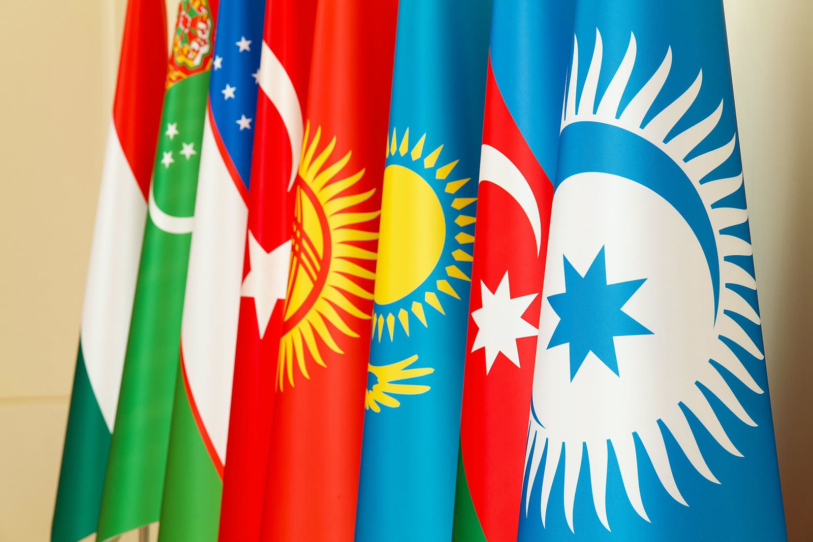 Türk Devletleri Teşkilatı üyesi ülkelerin bayrakları