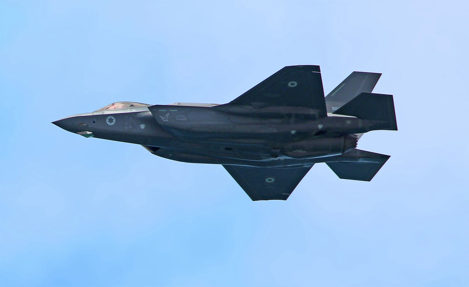 Израильский F-35I в полёте (архив)