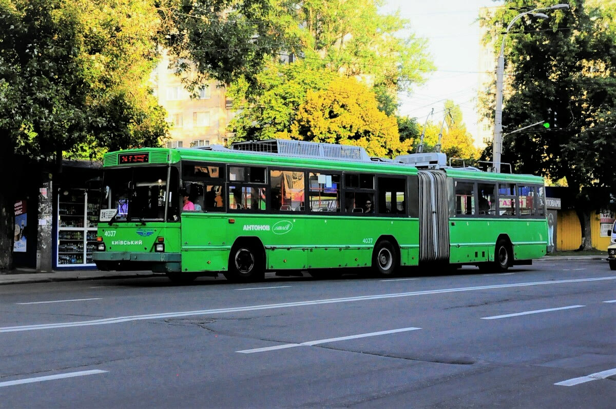 Троллейбус в Киеве (архив)