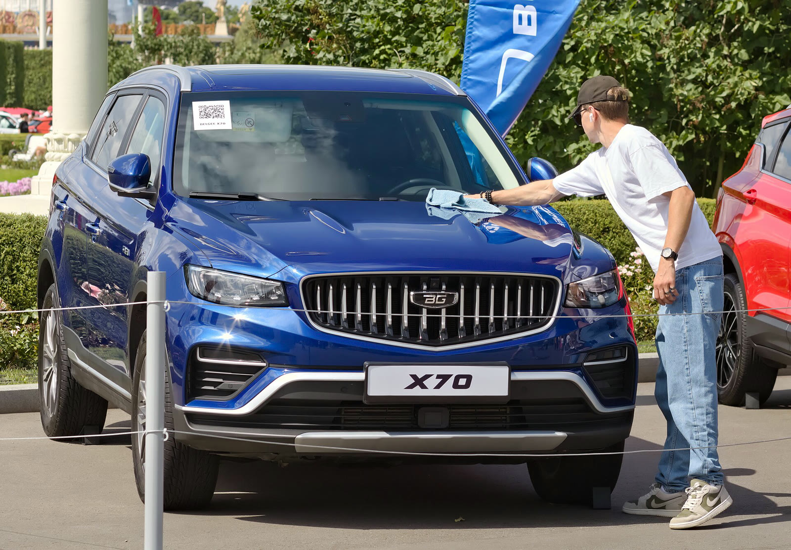 Belgee X70 на автомобильной выставке в Москве (архив)