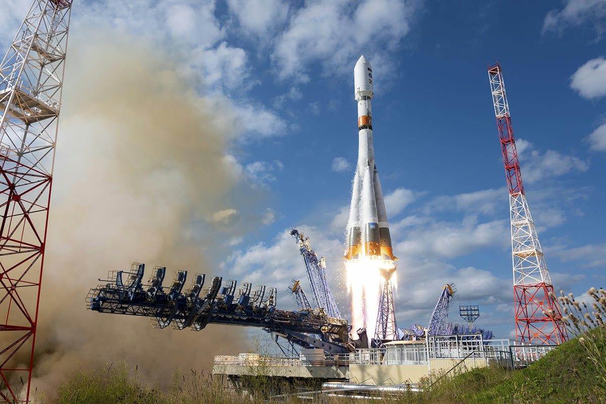 GLONASS-K2 uydusunu taşıyan Soyuz-2.1b roketinin fırlatılışı (arşiv)