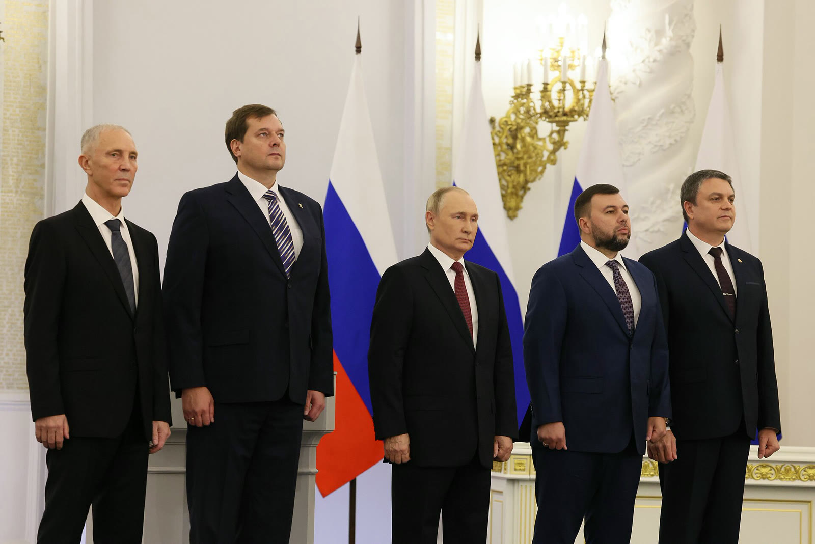 Putin, 30 Eylül 2022'de dört bölgenin Rusya'ya katıldığı törende (arşiv)
