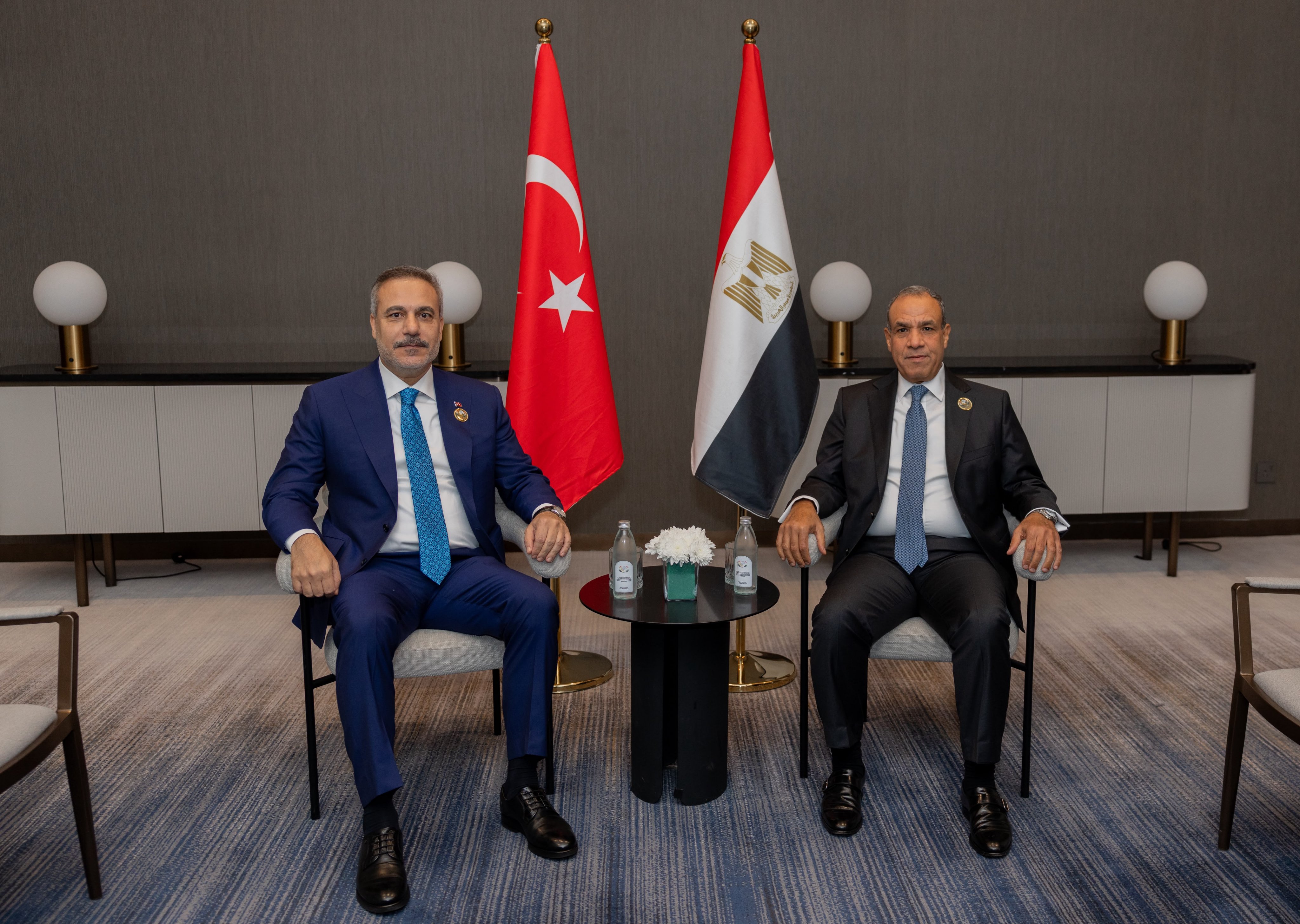 هاكان فيدان ووزير الخارجية المصري بدر عبد العاطي في بغداد