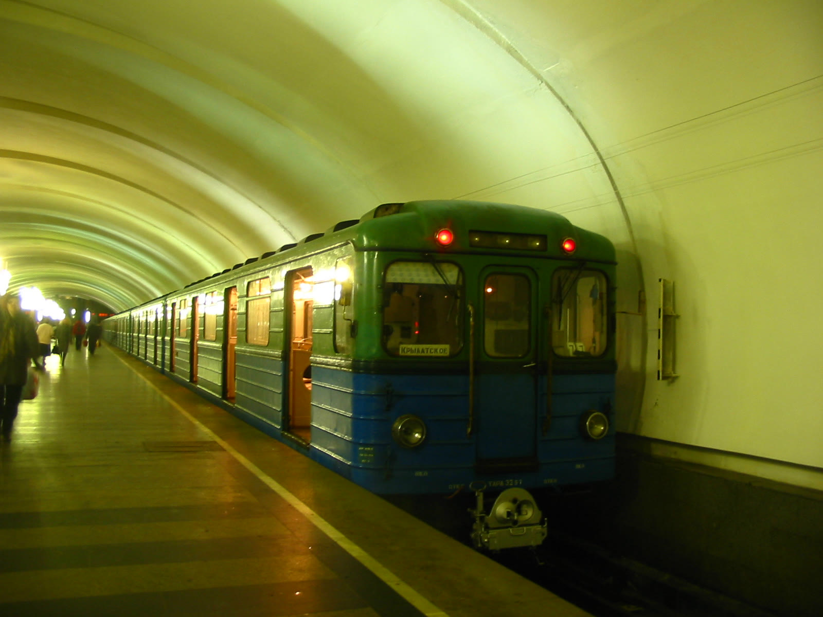 Поезд в московском метро (архив)