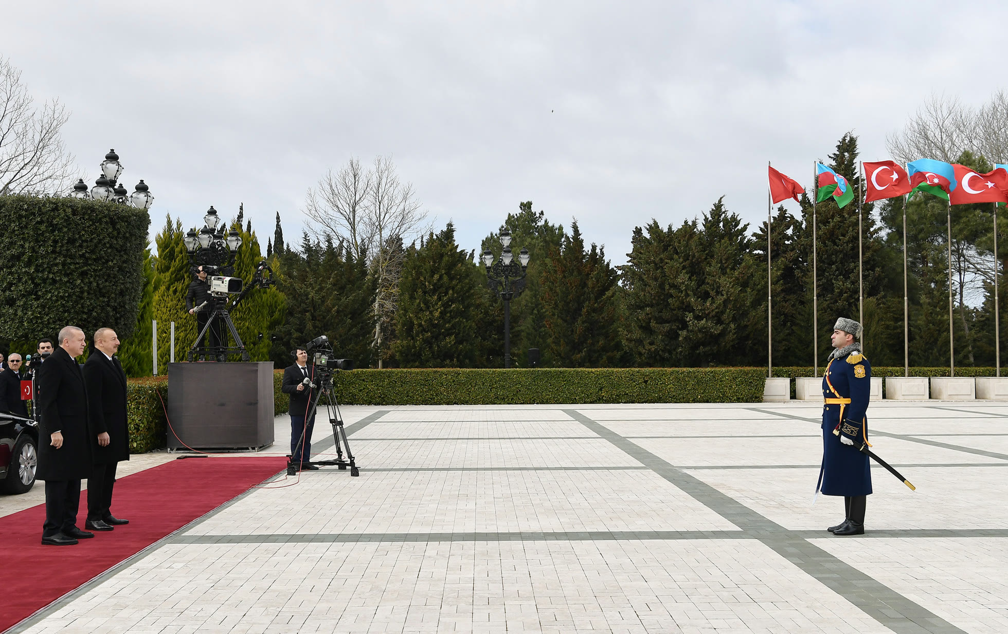 Erdoğan'ın 2020'deki Bakü ziyaretinde düzenlenen resmi karşılama töreni (arşiv)