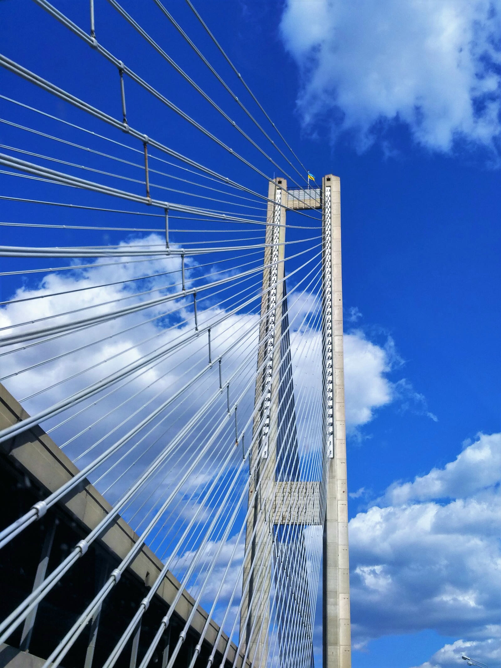 A pylon of Kyiv’s Southern Bridge (archive)