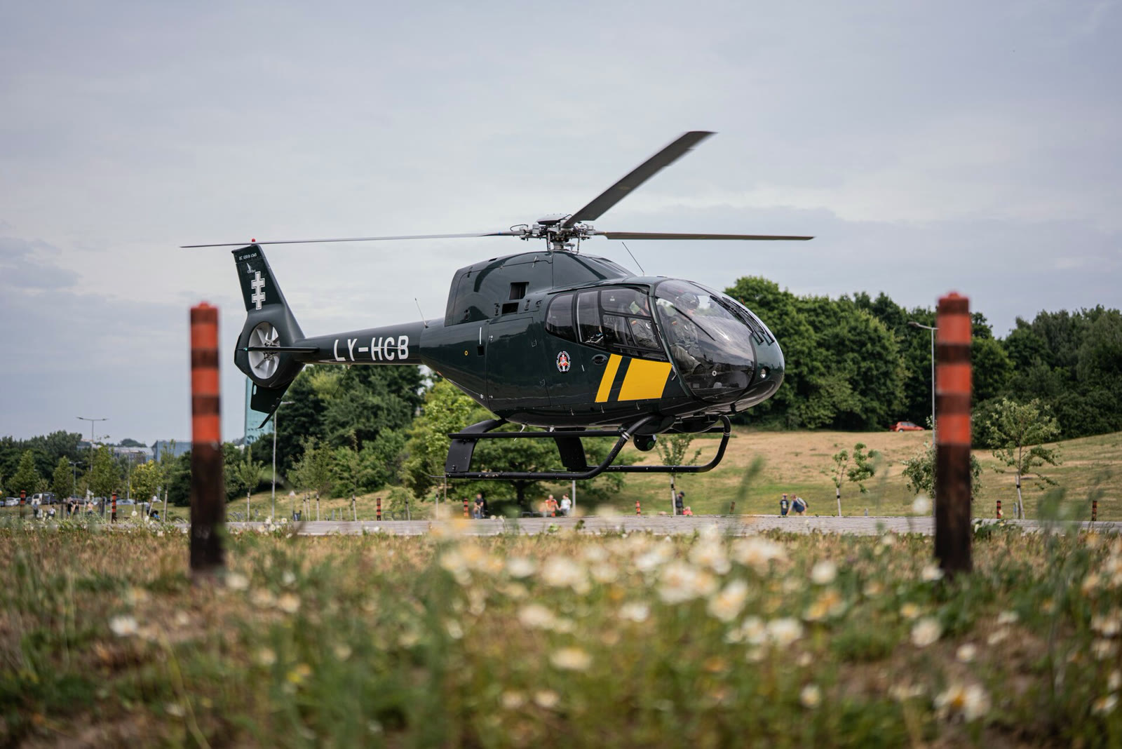 A Lithuanian border guard helicopter on the border line (archive)