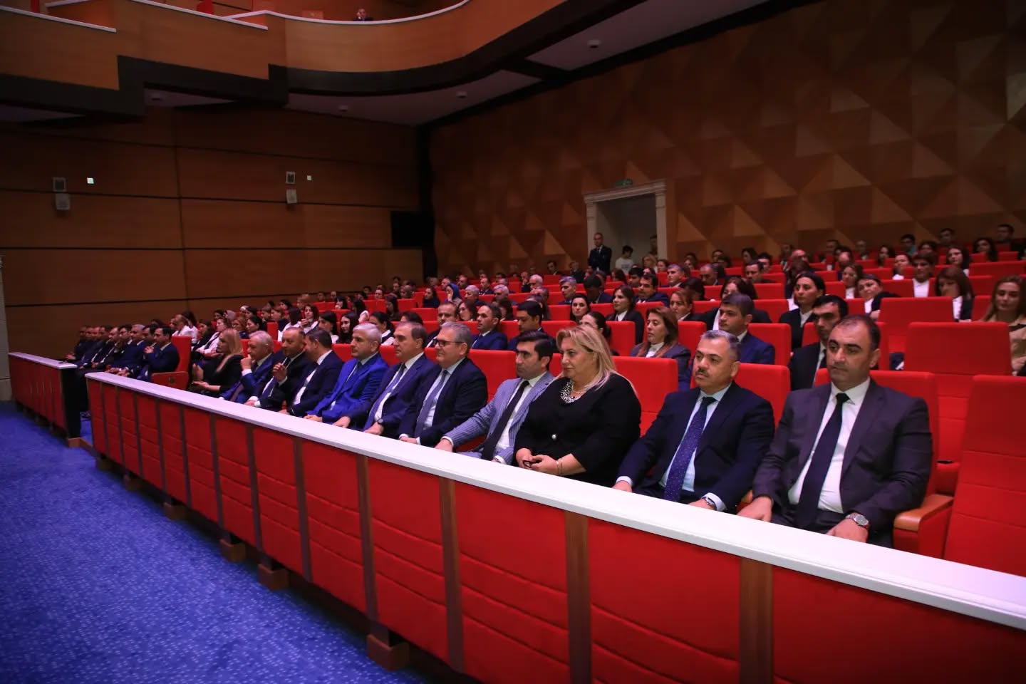 Гости праздника Дня учителя в Гяндже