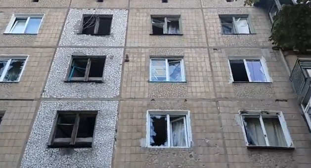Gorlovka'da hasar görmüş bir apartman (arşiv, 2014)