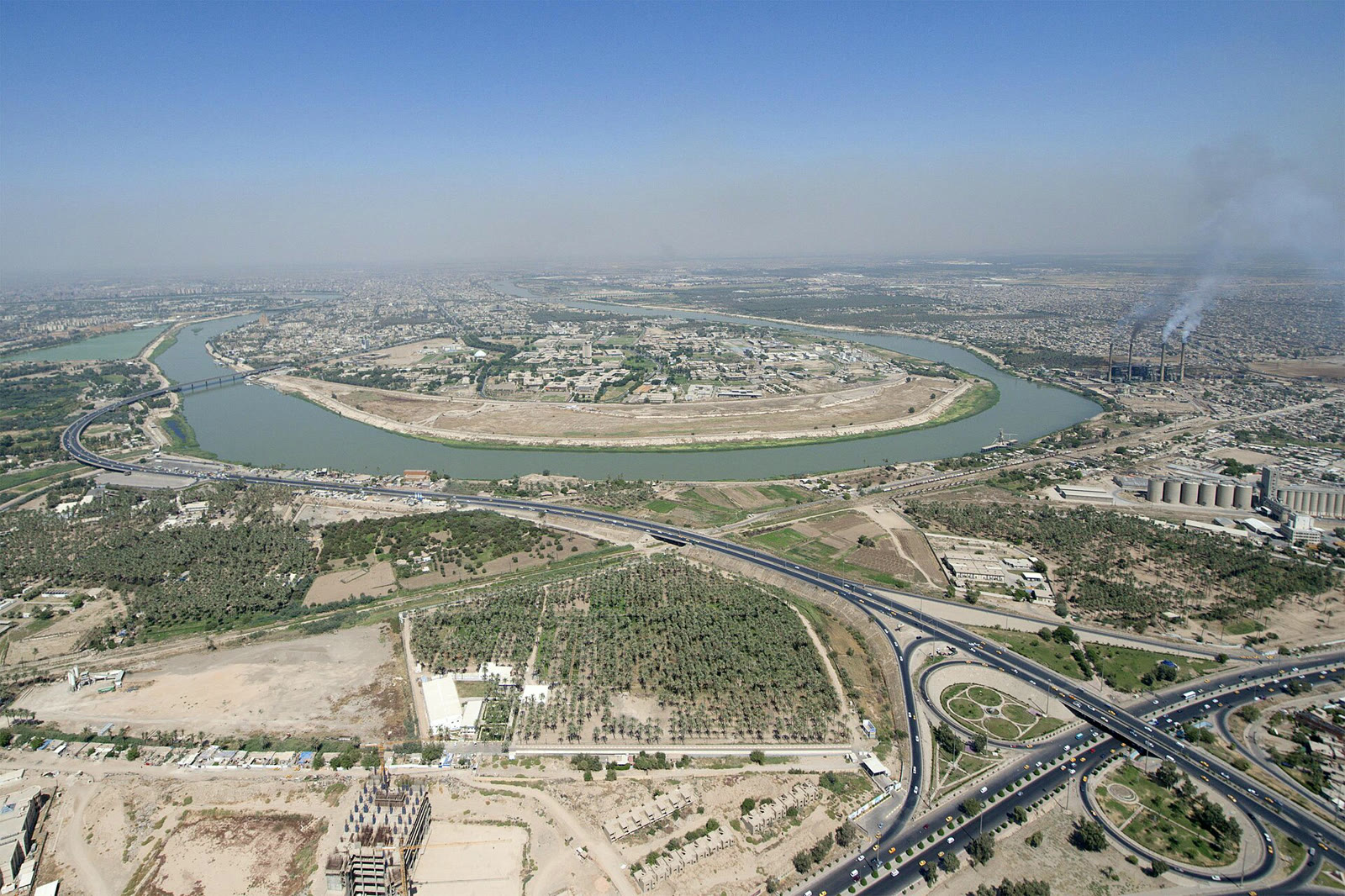 Bağdat'tan geçen Dicle Nehri (arşiv)