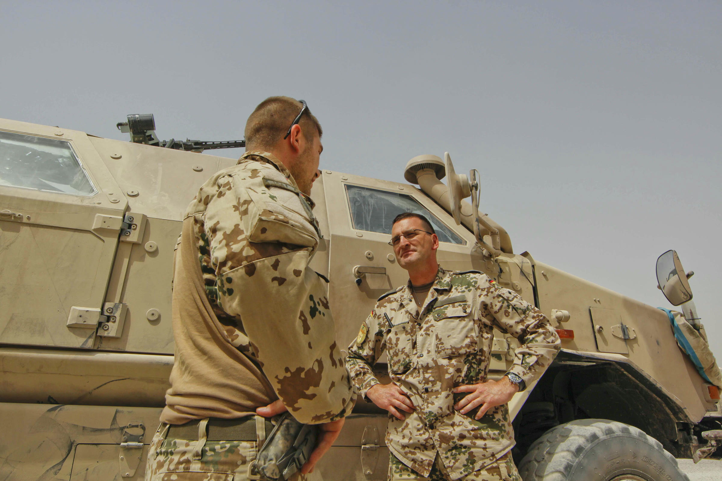 Alman ordusu Bundeswehr'e ait askerler (arşiv)