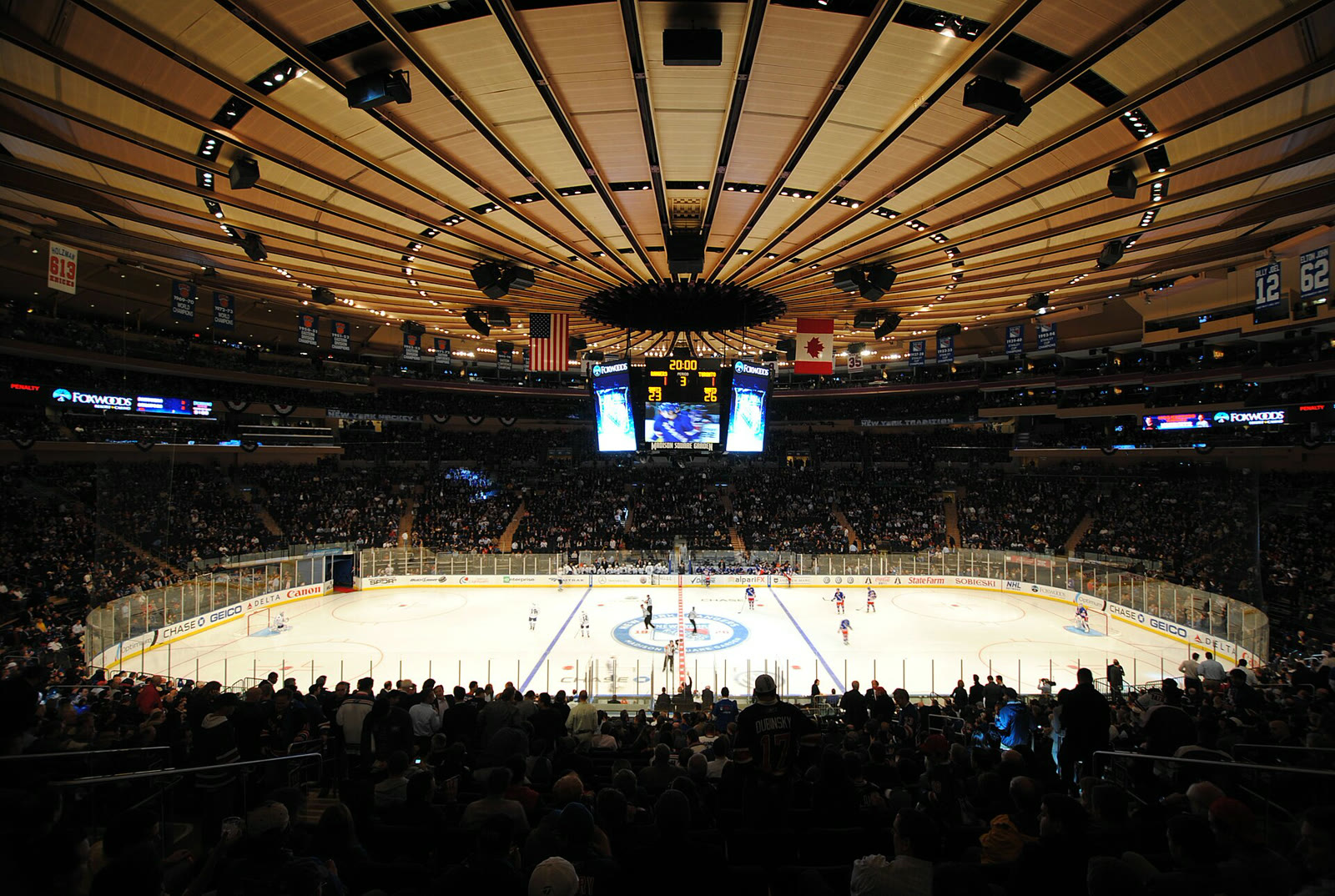 Madison Square Garden'da bir hokey maçı (arşiv)