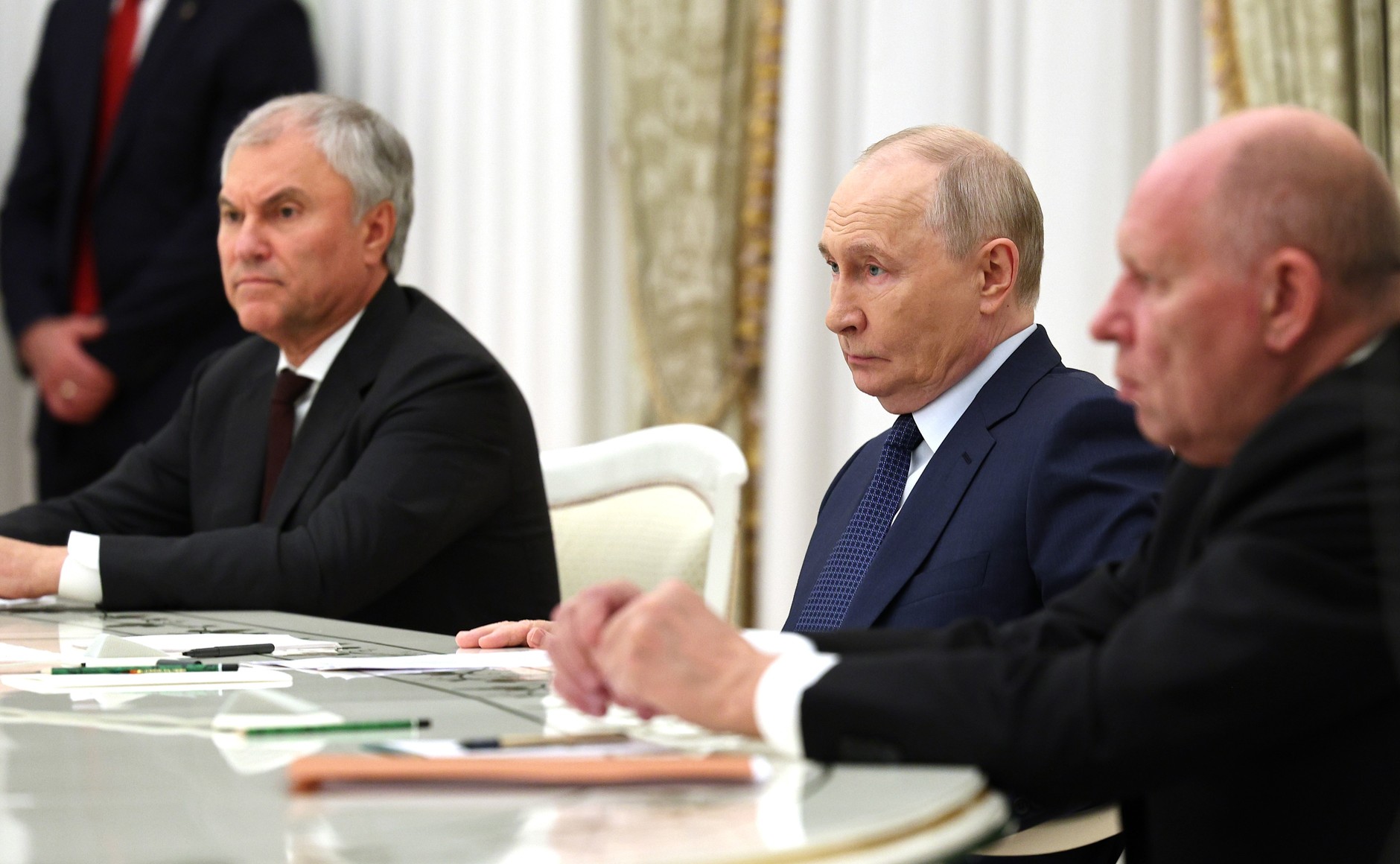 Putin ve Duma Başkanı Vyaçeslav Volodin toplantıda