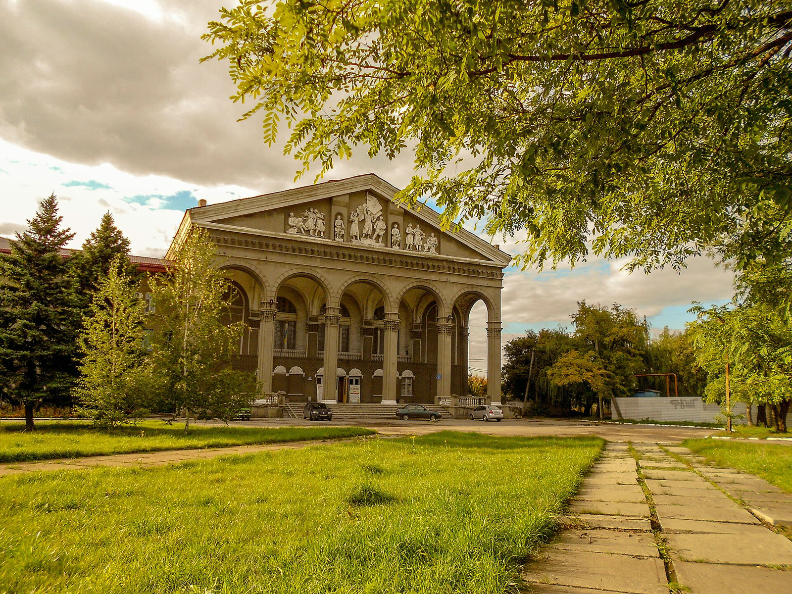 Gorlovka’daki kültür sarayı (arşiv)
