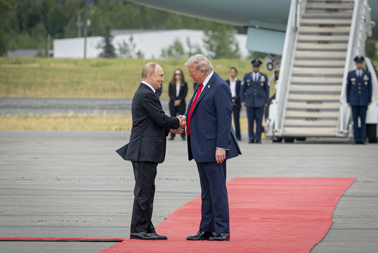 Putin ile Trump, Ağustos 2025'te Alaska'daki zirvede (arşiv)