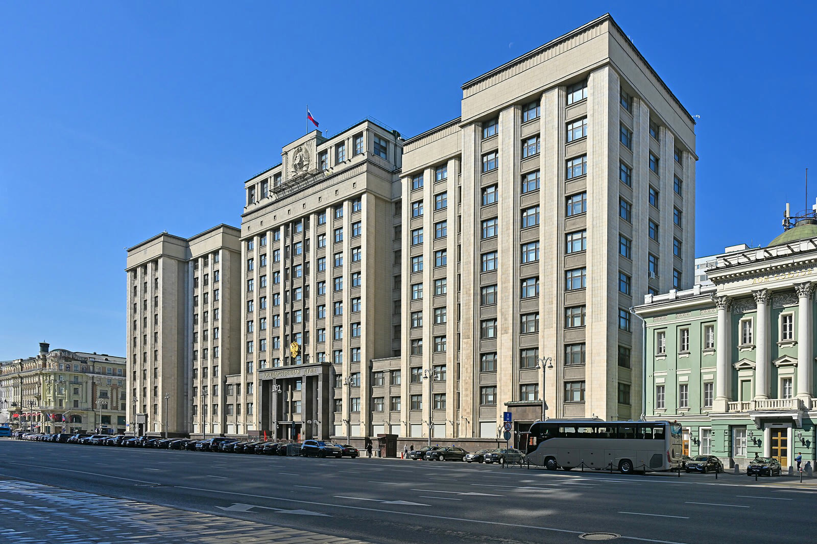 Moskova'daki Rusya Devlet Duması binası